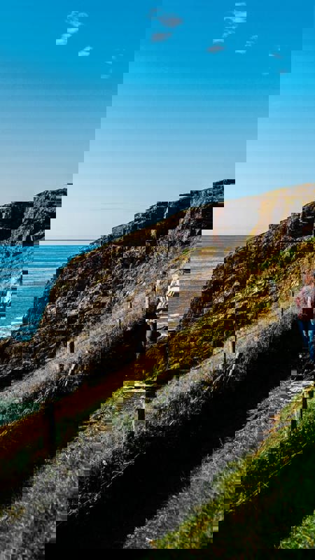 Guest walking the Cliff Walk in Ardmore