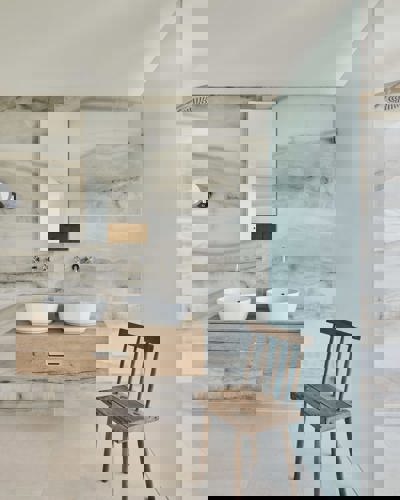 Double vanity bathroom at Cliff Beach House