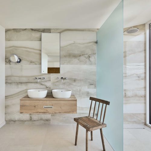 Double vanity bathroom at Cliff Beach House