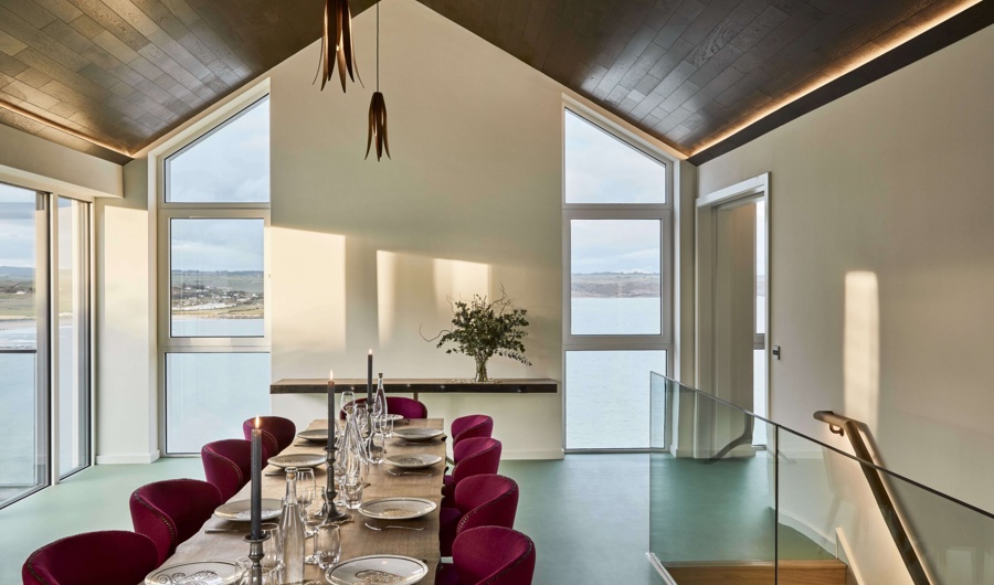 Sea-view dining room at Cliff Beach House