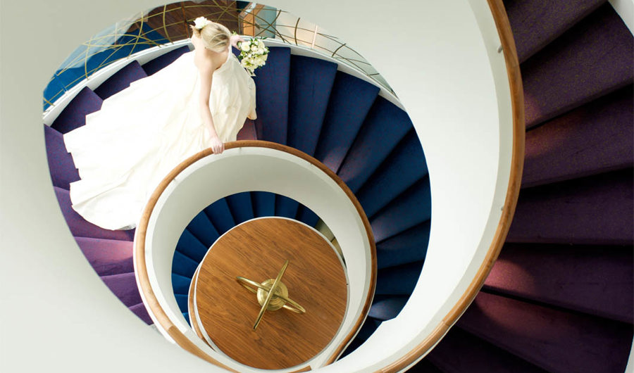 Staircase-Bride_1060x630