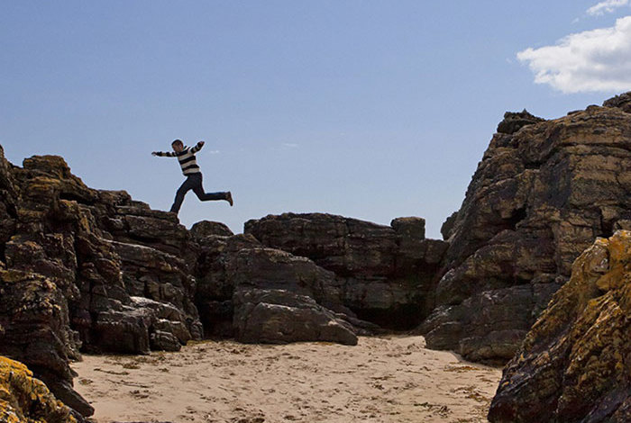 CHH-Cliff-Jumping_Experience-2dR_700x730