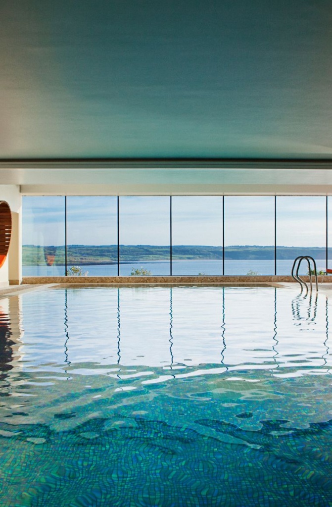 Swimming Pool with infinity edge overlooking the Atlantic ocean